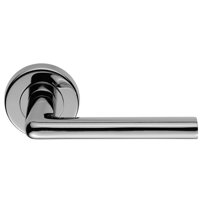 Uno Lever Door Handle on Round Rose